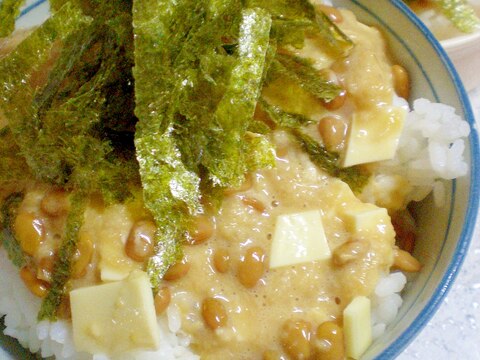 まろ～na とろろ納豆丼